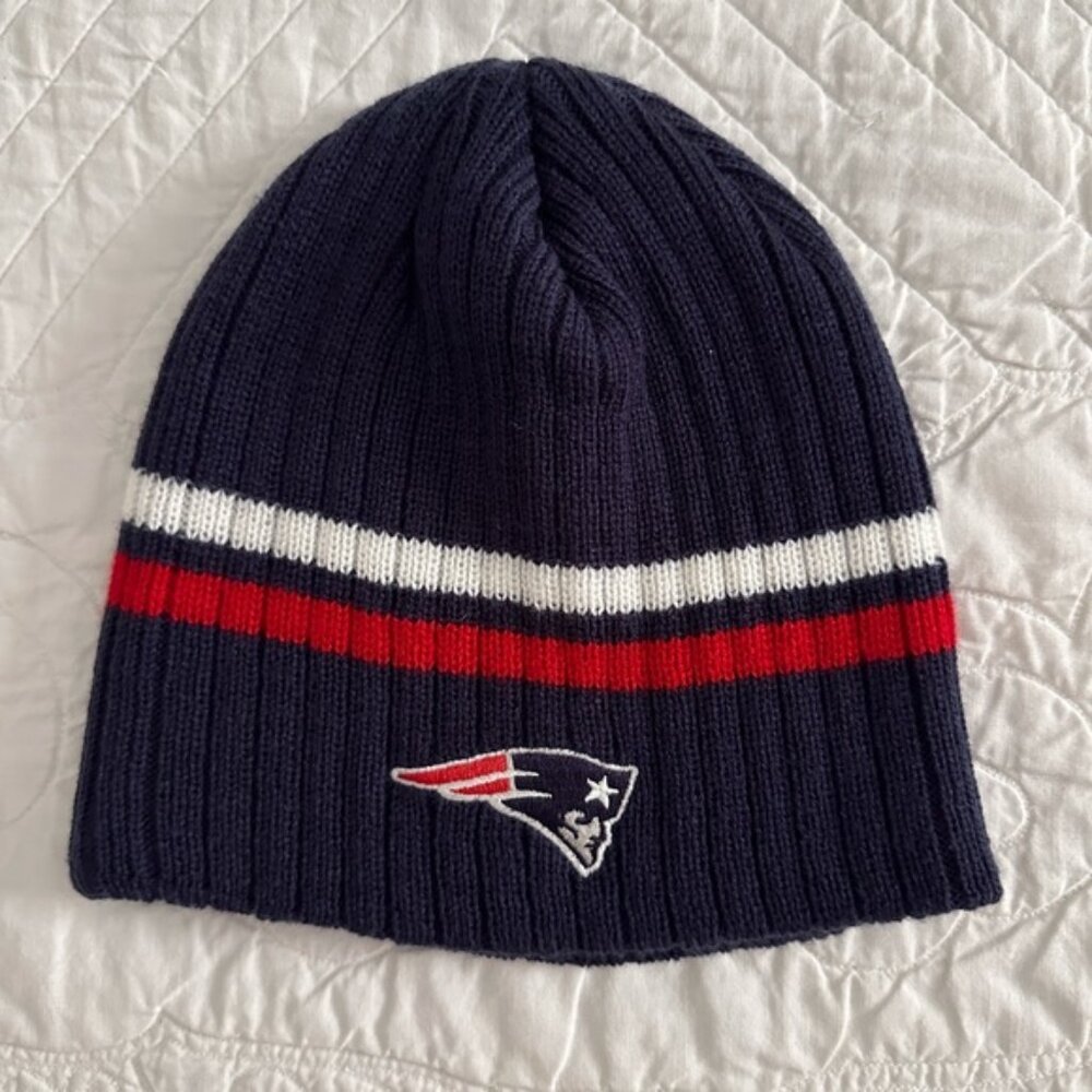 Reebok NFL Team Apparel New England Patriots Knit Winter Cap Hat Beanie